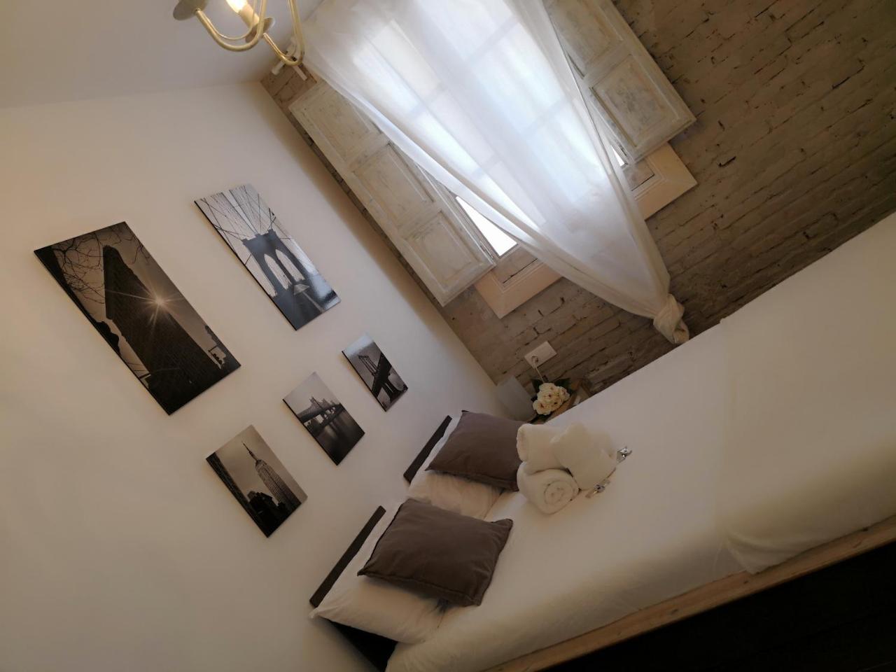 Suites By Eric Olsan فالنسيا المظهر الخارجي الصورة